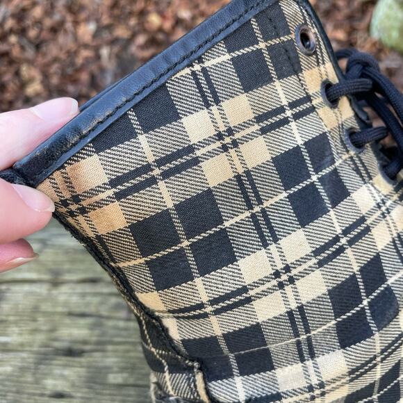 Dr Martens England Plaid Vegetarian Grunge Combat BootsWomen's 8 US 6 UK - Picture 13 of 15
